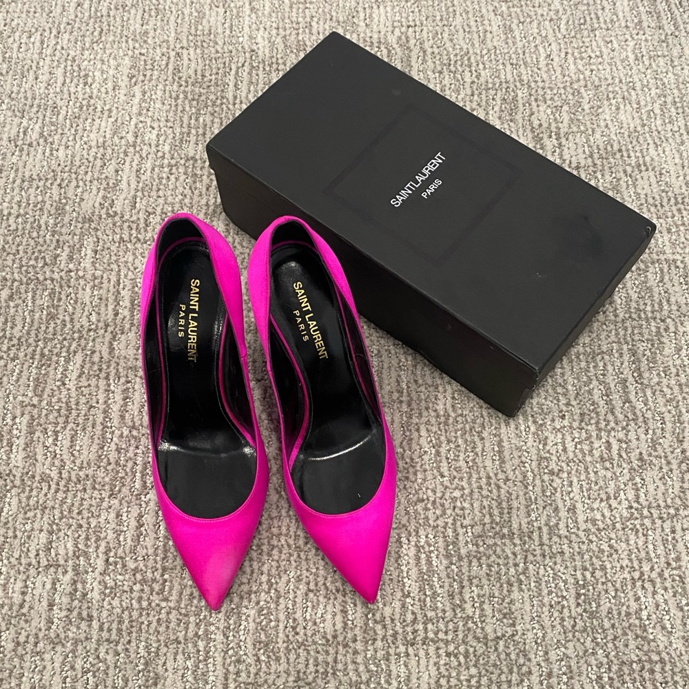 Saint Laurent Anja 100 Stilettos in Hot Pink